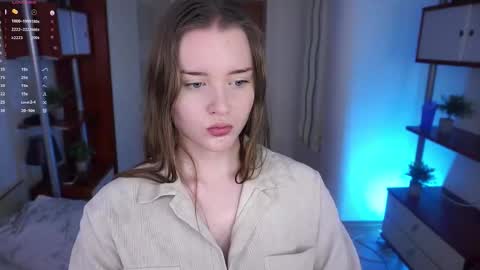 Luna online show from January 5, 2026, 5:49 pm