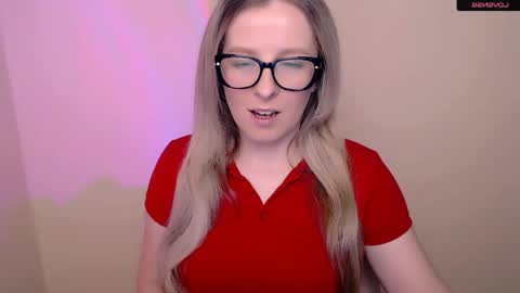 Mia online show from April 25, 2026, 4:04 pm