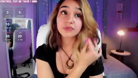 Snapshot of vanillafairy_ chatting on July 6, 2026, 9:06 pm vanillafairy_ online show from July 6, 2026, 9:06 pm