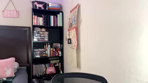 Snapshot of vanillapuddingpie chatting on September 9, 2025, 4:50 pm vanillapuddingpie online show from September 9, 2025, 4:50 pm