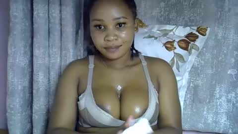 vanillavenus online show from April 14, 2026, 11:55 pm