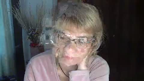 Vanillaxcreamy online show from December 29, 2024, 9:39 am