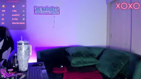 Snapshot of vannecute1 chatting on January 12, 2026, 8:41 am Megan Rosse online show from January 12, 2026, 8:41 am