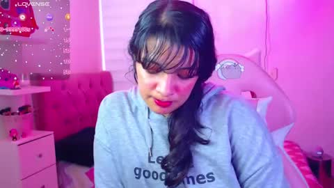 Vanesa online show from December 9, 2024, 9:05 pm