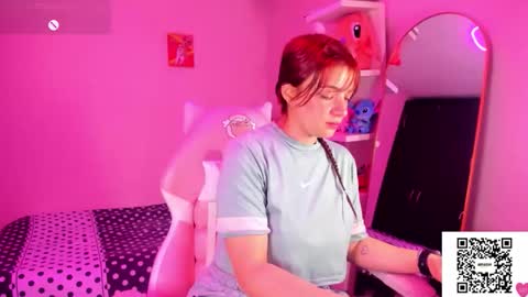 Snapshot of vannessa_shy chatting on February 20, 2026, 11:27 pm Vanesa online show from February 20, 2026, 11:27 pm