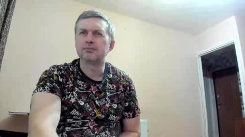 vano_822 online show from October 31, 2025, 10:44 pm