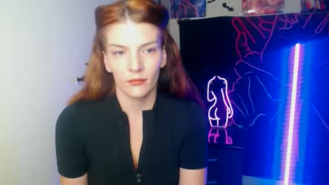 Vanessa online show from November 16, 2025, 5:29 pm