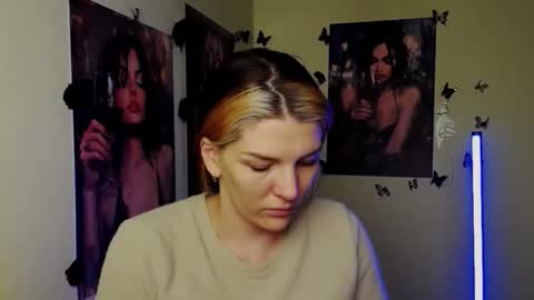 Vanessa online show from March 9, 2026, 6:12 pm