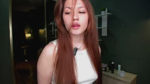 Snapshot of vanvanvibe chatting on March 22, 2026, 8:34 pm Charline online show from March 22, 2026, 8:34 pm