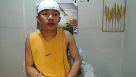 Snapshot of vanxxx2005 chatting on December 8, 2024, 12:41 pm vanxxx2005 online show from December 8, 2024, 12:41 pm