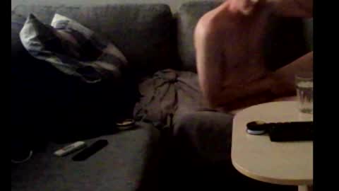 varmland1988 online show from October 9, 2025, 10:19 pm