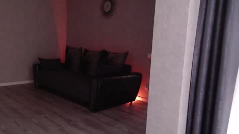 Snapshot of varonica_caprii chatting on December 17, 2024, 8:01 am Varonica Caprii Online this week Monday Tuesday Thursday Friday online show from December 17, 2024, 8:01 am