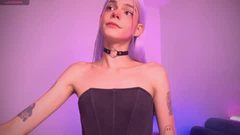  Varya Ferreira - independent model  online show from March 12, 2025, 5:02 am