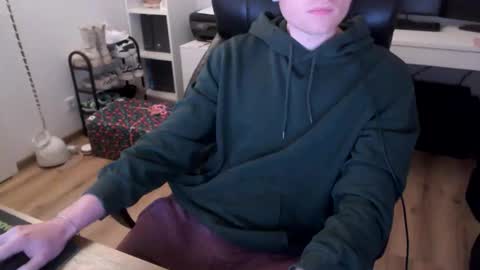 Snapshot of vaslo08 chatting on December 5, 2025, 2:25 pm Vaslo online show from December 5, 2025, 2:25 pm