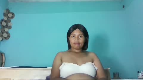 Snapshot of vayannah chatting on March 5, 2026, 6:48 pm Vayannah online show from March 5, 2026, 6:48 pm