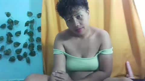 Snapshot of vayannah chatting on May 14, 2026, 7:04 am Vayannah online show from May 14, 2026, 7:04 am
