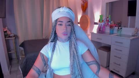 Vayolett Bass online show from February 1, 2026, 9:08 am