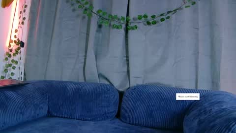 Vayolett online show from November 13, 2025, 6:34 am