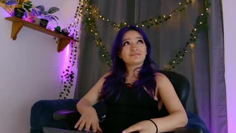 Vayolett online show from November 29, 2025, 11:41 pm