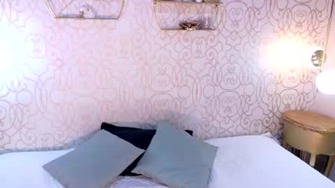 Snapshot of vaythiare_stone chatting on July 6, 2026, 7:49 pm Vaythiare online show from July 6, 2026, 7:49 pm