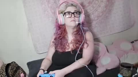 Veronica Lehane online show from February 23, 2026, 8:17 pm