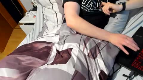 Snapshot of veganbadass6969 chatting on September 15, 2025, 5:57 pm D online show from September 15, 2025, 5:57 pm