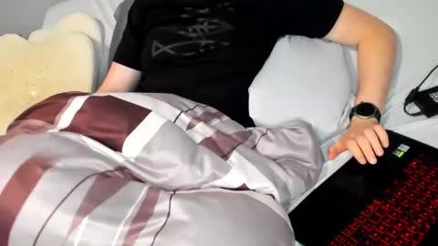 Snapshot of veganbadass6969 chatting on September 22, 2025, 9:28 pm D online show from September 22, 2025, 9:28 pm