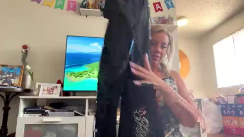 Snapshot of vegas_danielle chatting on May 31, 2026, 9:49 pm Vegas Dani online show from May 31, 2026, 9:49 pm