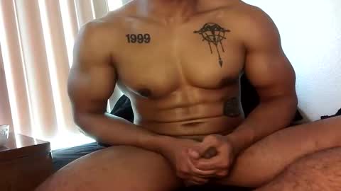 Vegas Love online show from December 14, 2025, 8:35 pm