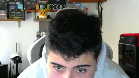 Charles online show from December 4, 2025, 4:38 pm