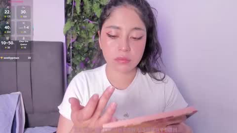 Snapshot of velakimm chatting on November 15, 2025, 8:27 pm Isabella online show from November 15, 2025, 8:27 pm