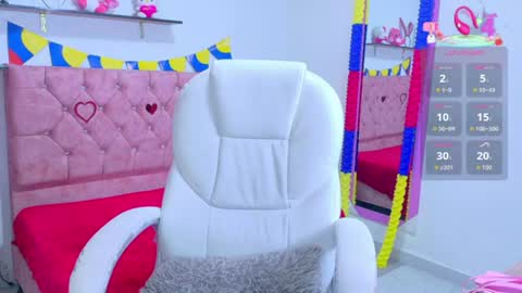 Snapshot of velinahoneyy chatting on June 28, 2026, 3:51 pm velinahoneyy online show from June 28, 2026, 3:51 pm