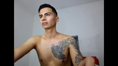 velk_hot1 online show from February 19, 2025, 11:36 pm