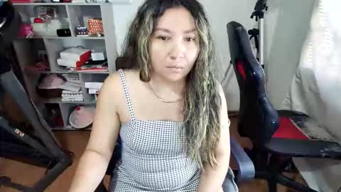 Snapshot of vellarossa chatting on April 19, 2026, 11:42 am Im VelaI will be Christmas and New Year with my family December 22 to January 13 I will miss you guys. online show from April 19, 2026, 11:42 am