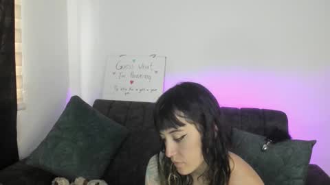 Snapshot of velmoon chatting on January 10, 2026, 7:15 pm velmoon online show from January 10, 2026, 7:15 pm