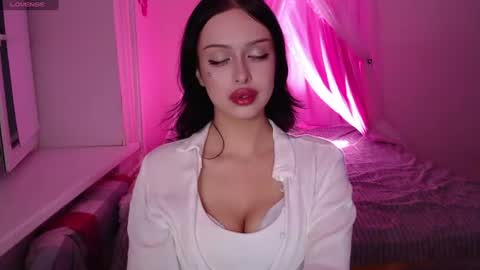 Snapshot of veloravexis chatting on June 10, 2026, 5:34 pm Velora online show from June 10, 2026, 5:34 pm