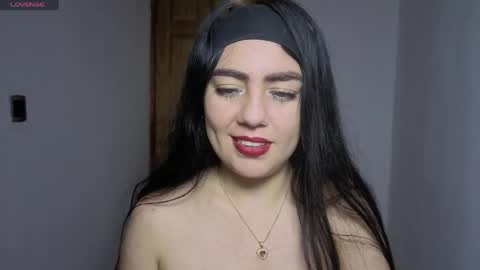Snapshot of velournyx chatting on April 19, 2026, 9:52 am VELOURNYX online show from April 19, 2026, 9:52 am