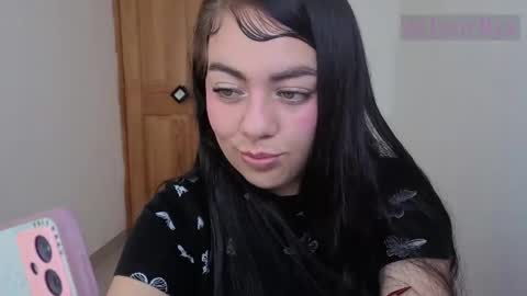 Snapshot of velournyx chatting on April 24, 2026, 12:29 pm VELOURNYX online show from April 24, 2026, 12:29 pm