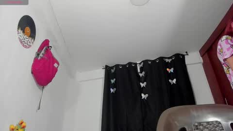 velvet_00 online show from March 5, 2025, 8:32 am