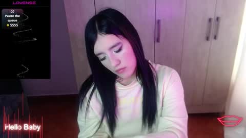 velvet_28_ online show from October 28, 2025, 1:03 pm