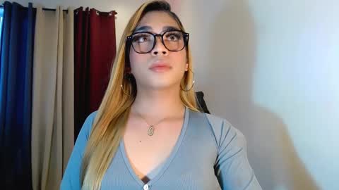 Snapshot of velvet_delux69 chatting on October 11, 2025, 11:03 pm velvet_delux69 online show from October 11, 2025, 11:03 pm