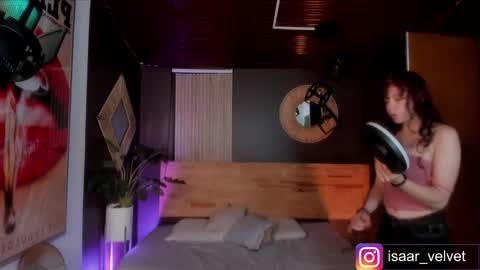 Isabella  online show from March 13, 2026, 11:50 am