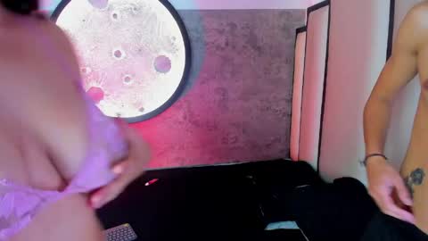 Snapshot of velvet_duo23 chatting on April 30, 2026, 12:00 pm Stefany Y Diego online show from April 30, 2026, 12:00 pm