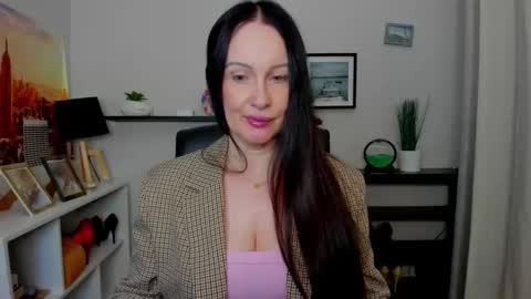 Snapshot of velvet_jasmine chatting on October 27, 2025, 6:28 am Jasmine online show from October 27, 2025, 6:28 am