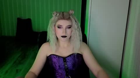 Violet online show from February 1, 2026, 10:14 am