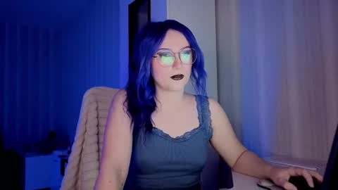 Violet online show from March 19, 2026, 10:52 am