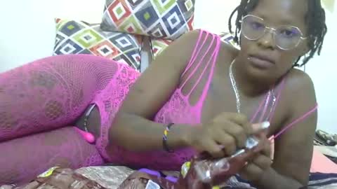 velvet online show from January 7, 2025, 5:01 am