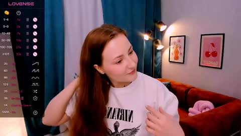Snapshot of velvetcherry_ chatting on May 22, 2026, 8:53 am Mia online show from May 22, 2026, 8:53 am