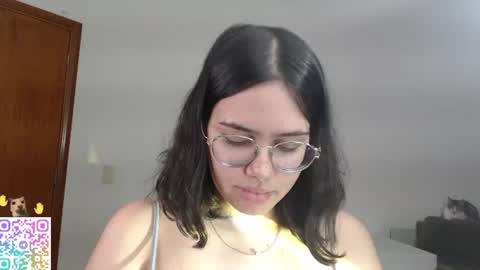 Snapshot of velvetcrystal chatting on June 29, 2026, 1:45 am Crystal PVT OPEN online show from June 29, 2026, 1:45 am