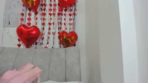 Velvetluna online show from February 17, 2026, 10:56 am